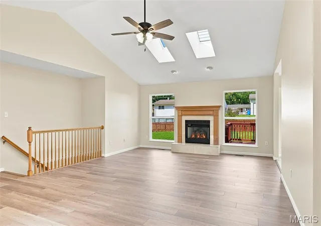 Photo 3 of Sale Pending at 1747 Coachway Ln, Hazelwood, MO 63042 | MLS# MIS26031863 | Listing updated on 2026-08-23