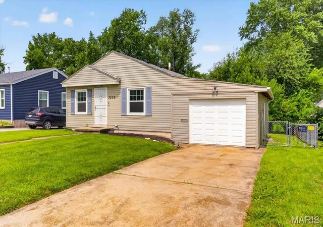 Homes for sale in Saint Ann, MO | 3209 Lynros Dr, Saint Ann, MO 63074 | MLS# MIS26031902