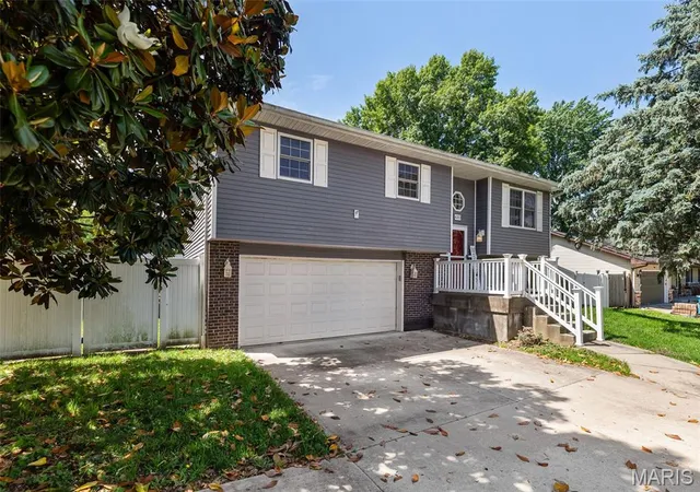 Homes for sale in Troy, IL | 430 Reid Ave, Troy, IL 62294 | MLS# MIS26031909