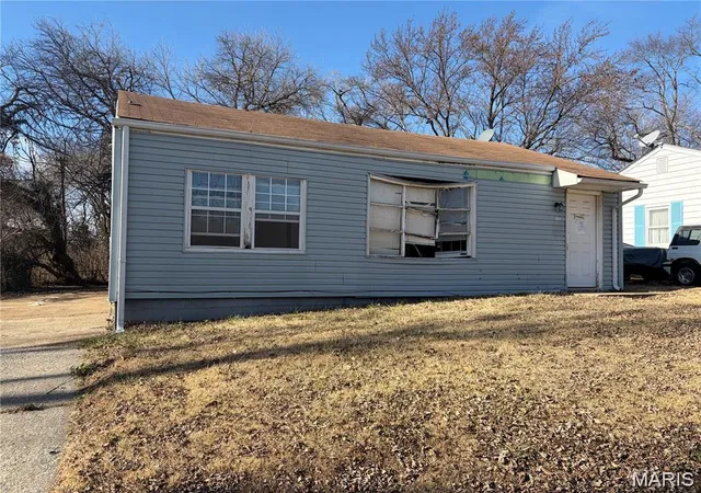 Homes for sale in Ferguson, MO | 317 Mueller Ave, Ferguson, MO 63135 | MLS# MIS26031966