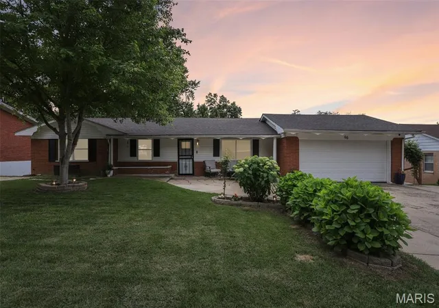 Homes for sale in Fairview Heights, IL | 66 Montclair Dr, Fairview Heights, IL 62208 | MLS# MIS26031977