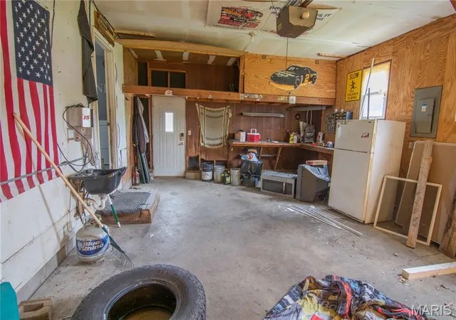 11th image of 408 E 1st St, Ramsey, IL 62080 | MLS# MIS26031978
