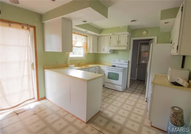 4th image of 408 E 1St St, Ramsey, IL 62080 | MLS# MIS26031978
