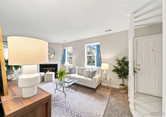 Photo 3 of Condo for sale at 1437 Oriole Pl, Saint Louis, MO 63144 | MLS# MIS26032012 | Listing updated on 2026-09-03