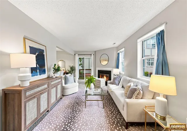 Photo 3 of Condo for sale at 1437 Oriole Pl, Saint Louis, MO 63144 | MLS# MIS26032012 | Listing updated on 2026-09-03