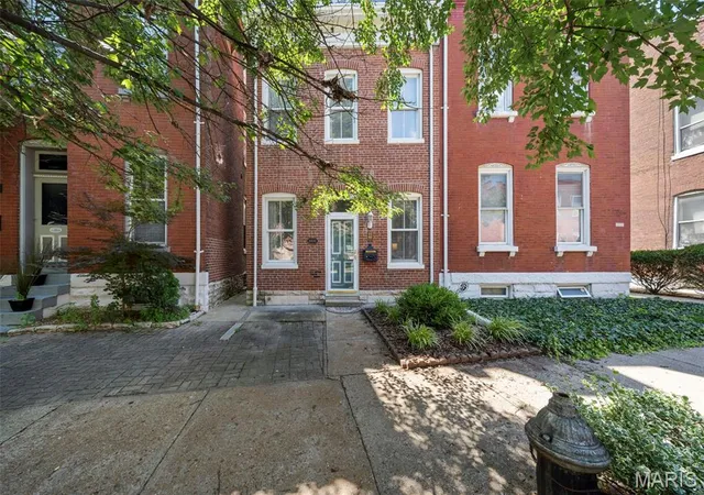 Single family home for sale at 2835 Mcnair Ave, Saint Louis, MO 63118 | MLS# MIS26032040 | Listing updated on 2026-09-03