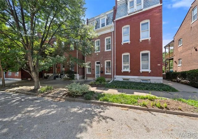 Photo 1 of Single family home for sale at 2835 Mcnair Ave, Saint Louis, MO 63118 | MLS# MIS26032040 | Listing updated on 2026-09-03