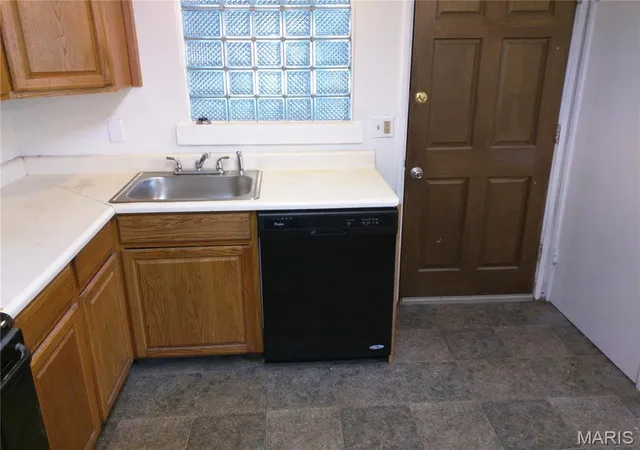 Photo 3 of Single family home for sale at 600 Pimlico Dr, Florissant, MO 63033 | MLS# MIS26032043 | Listing updated on 2026-05-21