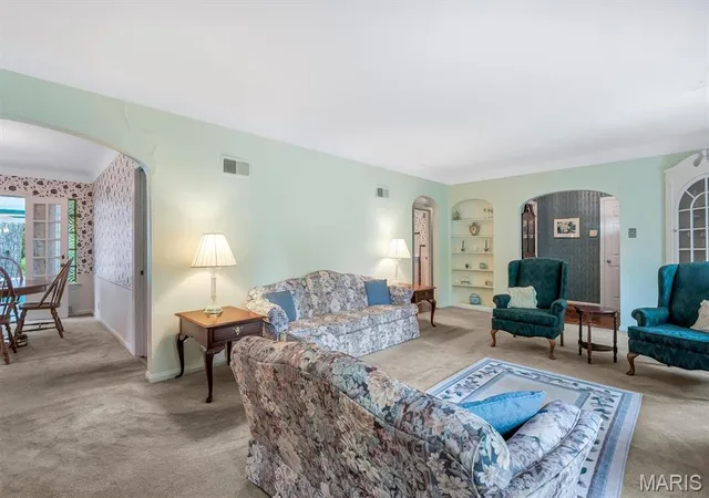 Homes for sale in Webster Groves, MO | 1416 Azalea Dr, Webster Groves, MO 63119 | MLS# MIS26032053