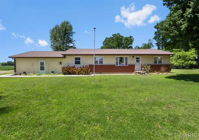 Homes for sale in Oran, MO | 1610 State Hwy W, Oran, MO 63771 | MLS# MIS26032148