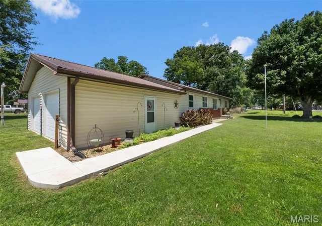 Homes for sale in Oran, MO | 1610 State Hwy W, Oran, MO 63771 | MLS# MIS26032148