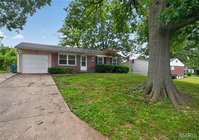 Photo 4 of Single family home for sale at 10604 Trask Dr, Saint Louis, MO 63136 | MLS# MIS26032159 | Listing updated on 2026-09-23