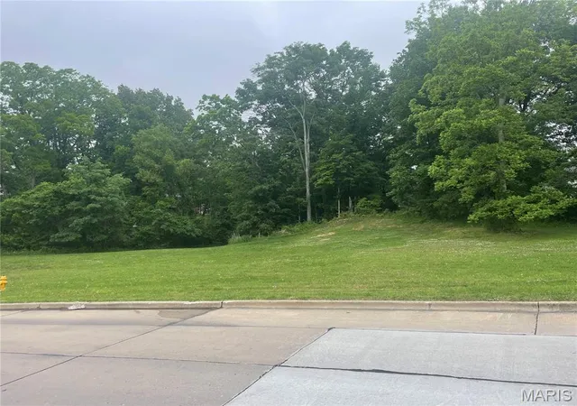 1st image of 2124 Kent Dr, Cape Girardeau, MO 63701 | MLS# MIS26032231