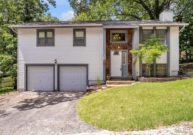 1st image of 21 Muir St, Eureka, MO 63025 | MLS# MIS26032333