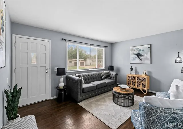 3rd image of 1525 Layven Ave, Florissant, MO 63031 | MLS# MIS26032354