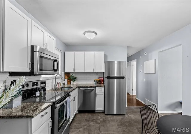 5th image of 1525 Layven Ave, Florissant, MO 63031 | MLS# MIS26032354