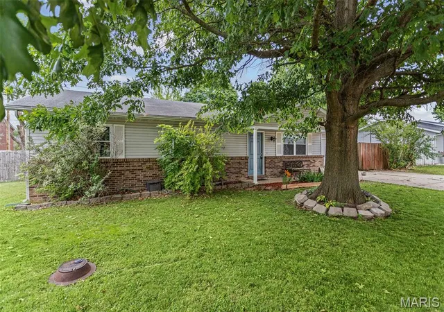 Homes for sale in Troy, IL | 429 Orchard Ct, Troy, IL 62294 | MLS# MIS26032367