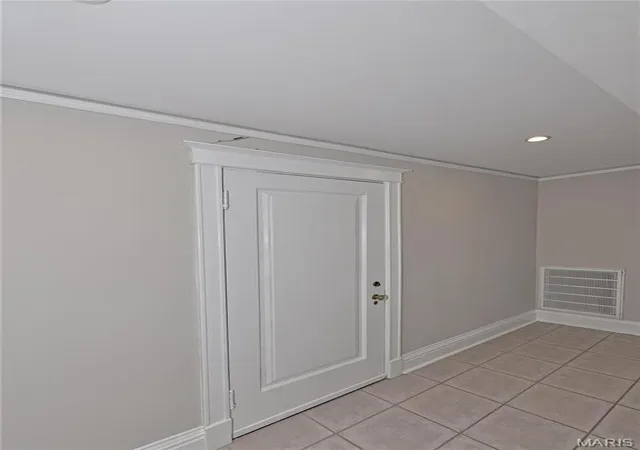 Photo 4 of Condo for sale at 725 S Skinker Blvd #7C, Saint Louis, MO 63105 | MLS# MIS26032374 | Listing updated on 2026-08-30