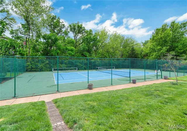 46th image of 14932 Manor Lake Dr, Chesterfield, MO 63017 | MLS# MIS26032399