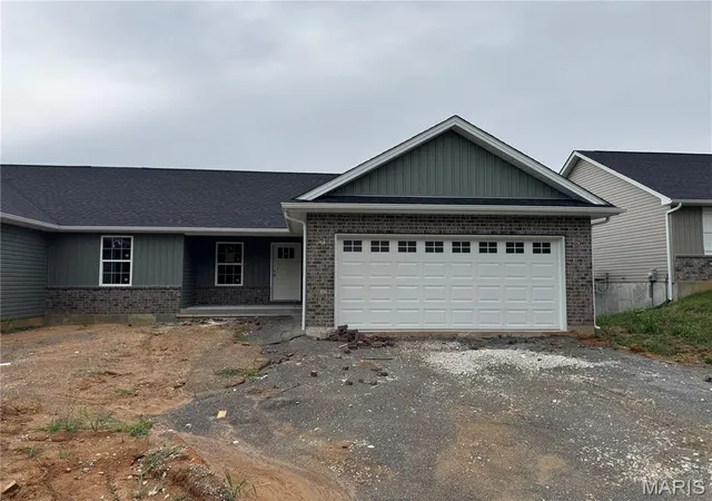 Homes for sale in Moscow Mills, MO | 270 Railroad St, Moscow Mills, MO 63362 | MLS# MIS26032400