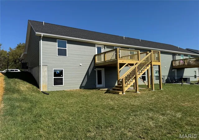Photo 2 of Sale Pending at 270 Railroad St, Moscow Mills, MO 63362 | MLS# MIS26032400 | Listing updated on 2026-10-13