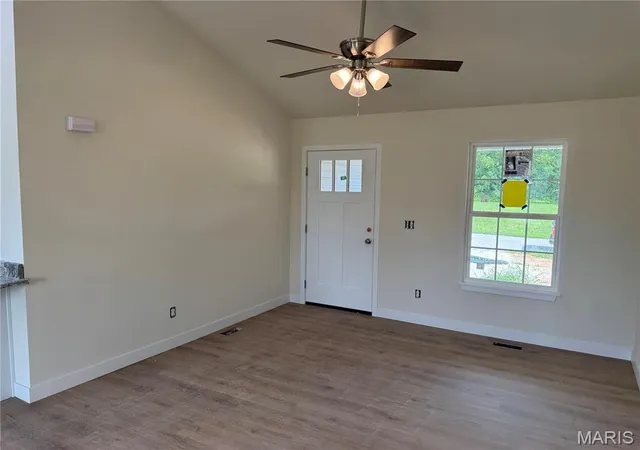 3rd image of 270 Railroad St, Moscow Mills, MO 63362 | MLS# MIS26032400