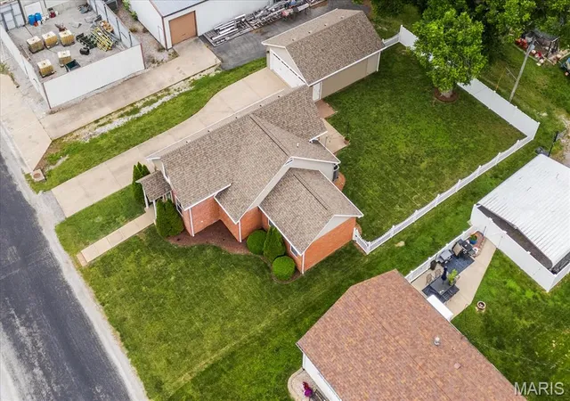 3rd image of 209 E Madison, Millstadt, IL 62260 | MLS# MIS26032419