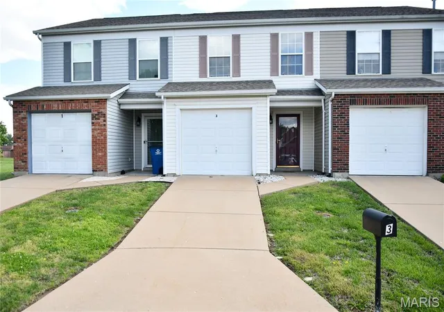 Homes for sale in Jennings, MO | 3 Hensley Ter, Jennings, MO 63136 | MLS# MIS26032463