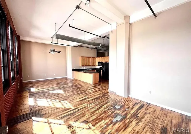 3rd image of 1520 Washington Ave #R616, Saint Louis, MO 63103 | MLS# MIS26032473