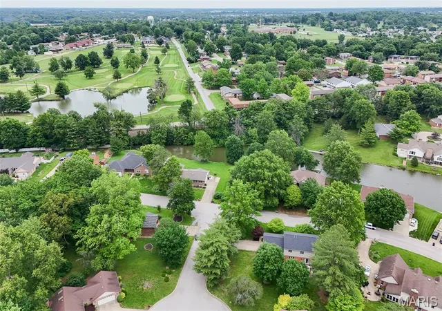 Homes for sale in Belleville, IL | 240 Sundew Dr, Belleville, IL 62221 | MLS# MIS26032539