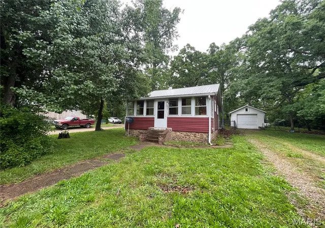 Homes for sale in Bismarck, MO | 567 N Lakeshore Dr, Bismarck, MO 63624 | MLS# MIS26032542
