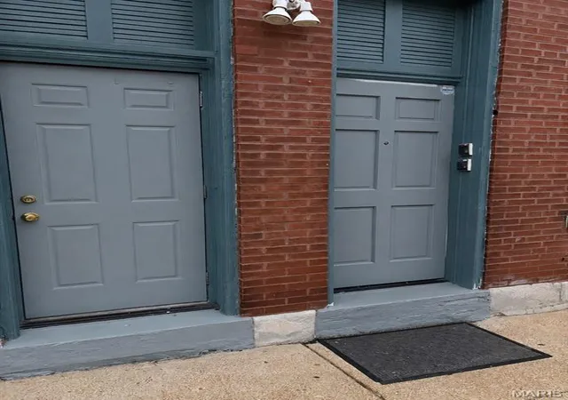 Photo 3 of Multi family home for sale at 3401 Chippewa St, St Louis, MO 63118 | MLS# MIS26032559 | Listing updated on 2026-10-21