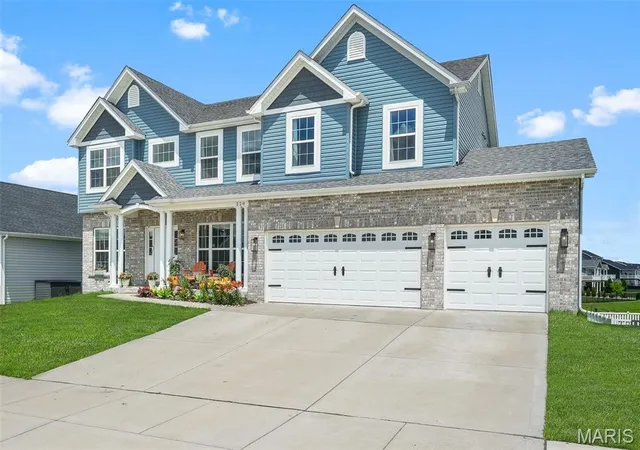 Photo 2 of Single family home for sale at 228 Wayfair Lndg, Saint Charles, MO 63301 | MLS# MIS26032572 | Listing updated on 2026-09-12