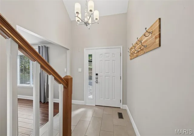 Photo 3 of Single family home for sale at 161 Stuart Ln, Eureka, MO 63025 | MLS# MIS26032587 | Listing updated on 2026-09-20