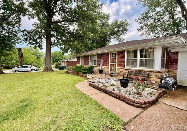 Homes for sale in Bellefontaine Nghbrs, MO | 1244 Forest Home Dr, Bellefontaine Nghbrs, MO 63137 | MLS# MIS26032611