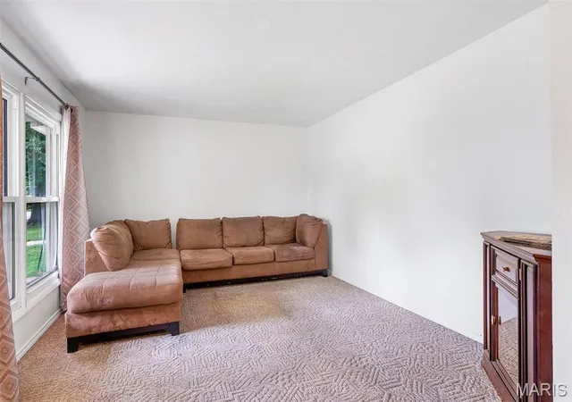 3rd image of 2470 Palm Dr, Florissant, MO 63031 | MLS# MIS26032641