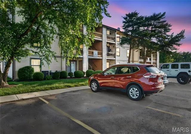 1st image of 1423 Summergate Pkwy #H, Saint Peters, MO 63303 | MLS# MIS26032659