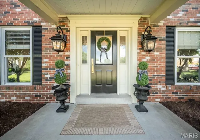 Homes for sale in Oakville, MO | 3822 Rock Bluff Ct, Oakville, MO 63129 | MLS# MIS26032679