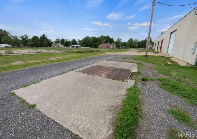 Homes for sale in Gideon, MO | 110 N Main St, Gideon, MO 63848 | MLS# MIS26032685