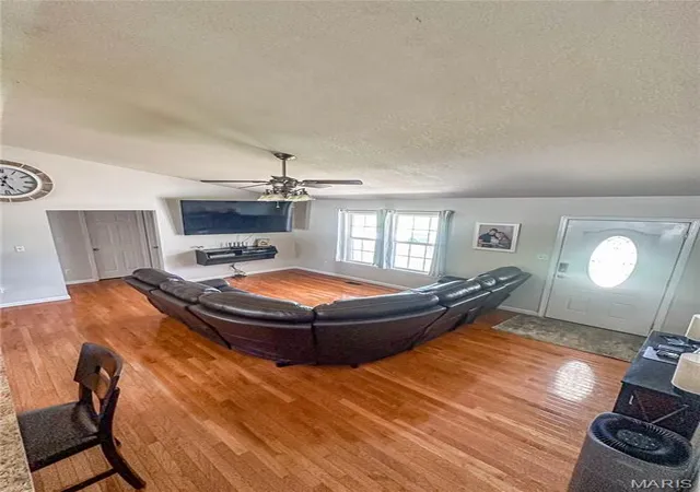 3rd image of 1133 Pride Dr, Desloge, MO 63601 | MLS# MIS26032696