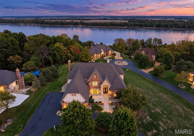 Photo 1 of Mansion for sale at 2817 Christopher Blfs Ln, Saint Louis, MO 63129 | MLS# MIS26032703 | Listing updated on 2026-10-20