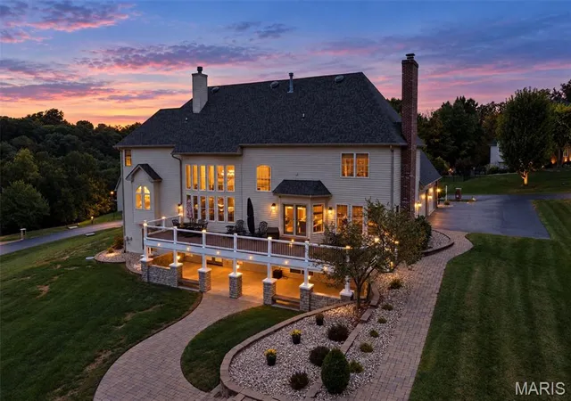 Photo 3 of Mansion for sale at 2817 Christopher Blfs Ln, Saint Louis, MO 63129 | MLS# MIS26032703 | Listing updated on 2026-10-20