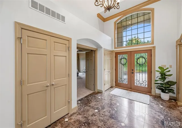 Photo 3 of Single family home for sale at 2817 Christopher Blfs Ln, Saint Louis, MO 63129 | MLS# MIS26032703 | Listing updated on 2026-10-20