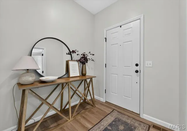 Photo 3 of Sale Pending at 2137 Henley Woods Dr, Arnold, MO 63010 | MLS# MIS26032724 | Listing updated on 2026-10-01