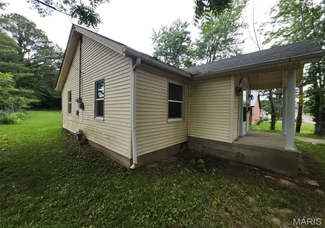 Homes for sale in Salem, MO | 600 S Pershing Ave, Salem, MO 65560 | MLS# MIS26032729