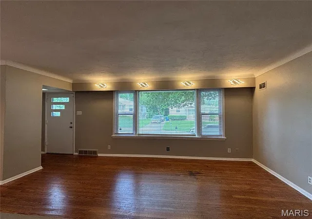 Homes for sale in Bel Ridge, MO | 3649 E Edgar Ave, Bel Ridge, MO 63121 | MLS# MIS26032741