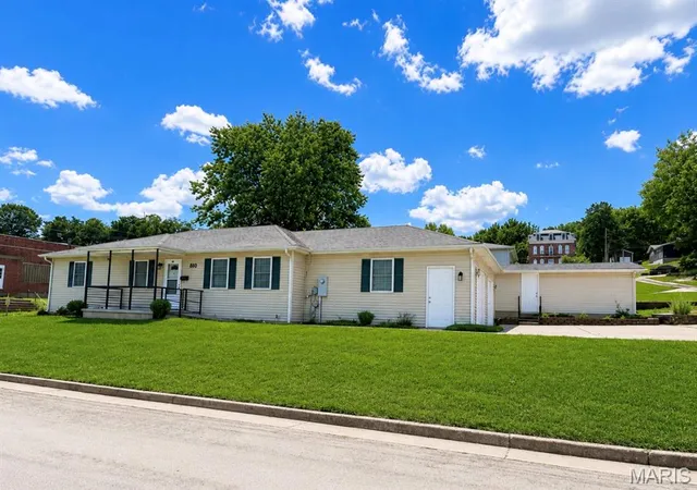 Homes for sale in Hermann, MO | 810 Jefferson St, Hermann, MO 65041 | MLS# MIS26032742