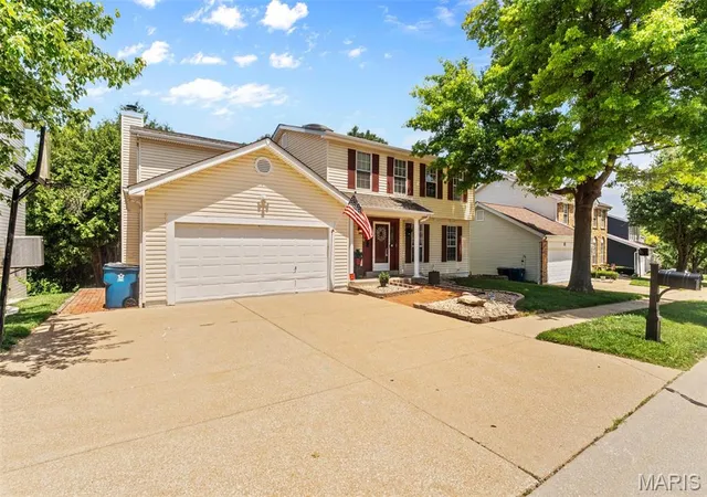 Homes for sale in Florissant, MO | 2430 Riverwood Trails Dr, Florissant, MO 63031 | MLS# MIS26032752