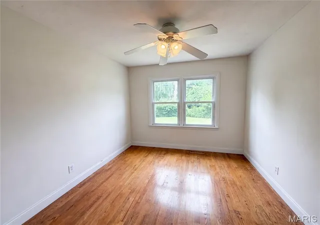 Photo 3 of Sale Pending at 1 Winstead Pl, Florissant, MO 63031 | MLS# MIS26032755 | Listing updated on 2026-10-05
