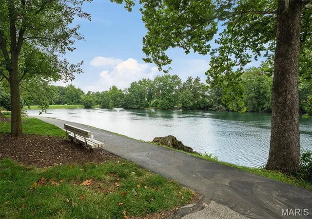 28th image of 1743 Blue Oak Dr, Chesterfield, MO 63017 | MLS# MIS26032762